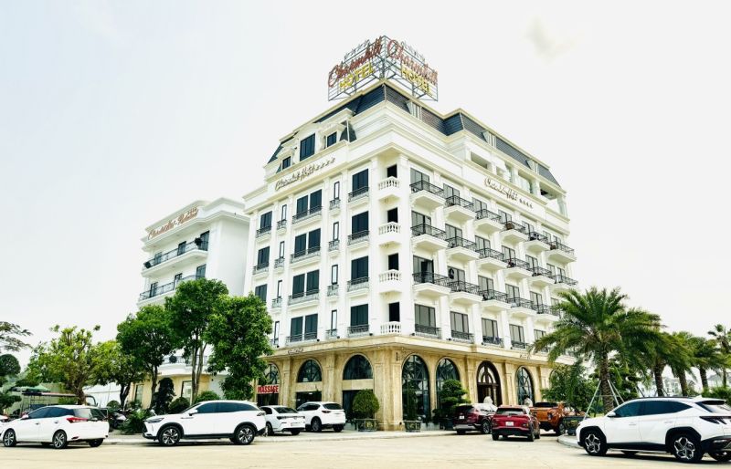 Khách sạn tại Hạ Long